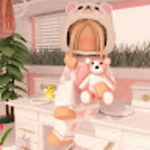 Meet your Posher, Daniela